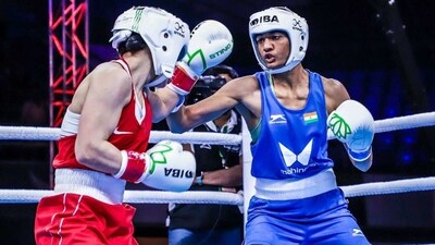 India's Nitu Ghangas (In blue) in action (BFI)