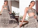 Rakul Preet recently left the internet spellbound with her drop-dead gorgeous photos in a navy blue embroidered lehenga set worth  <span class='webrupee'>₹</span>1.5 lakh.&nbsp;&nbsp;