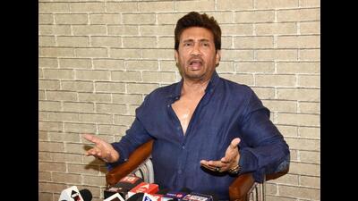 Actor Shekhar Suman addresses a press conference in Patna on Wednesday. (Santosh Kumar/HT Photo) Actor Shekhar Suman addresses a press conference in Patna on Wednesday. (Santosh Kumar/HT Photo)