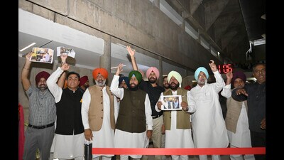 Bajwa also launched a scathing attack on the AAP government for allegedly providing “distorted and misleading information” relating to the operation. (HT Photo/Ravi Kumar)