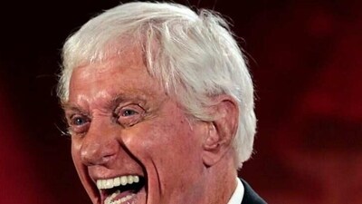 Dick Van Dyke suffers minor injuries in car crashed accident. (Wikipedia). Dick Van Dyke suffers minor injuries in car crashed accident. (Wikipedia).