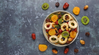 Fruit Chaat: A colourful and refreshing fruit chaat can make for a great snack during Navratri. You can mix together diced fruits like apples, bananas, and pomegranates, and sprinkle some rock salt and chaat masala for flavour. (Unsplash) Fruit Chaat: A colourful and refreshing fruit chaat can make for a great snack during Navratri. You can mix together diced fruits like apples, bananas, and pomegranates, and sprinkle some rock salt and chaat masala for flavour. (Unsplash)