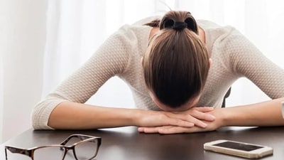 Fatigue: Omega-3 fatty acids help to reduce inflammation and improve energy levels. A deficiency in these fatty acids can lead to fatigue and low energy levels. (File Photo (Shutterstock)) Fatigue: Omega-3 fatty acids help to reduce inflammation and improve energy levels. A deficiency in these fatty acids can lead to fatigue and low energy levels. (File Photo (Shutterstock))