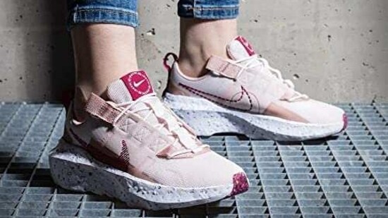 Nike shoes offer optimum comfort and look stylish as well.