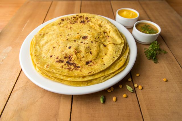 Puran Poli (Shutterstock) Puran Poli (Shutterstock)