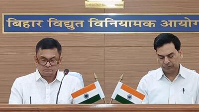 Bihar Electricity Regulatory Commission chairman Shishir Sinha (left) and member Subhash Chandra Chaurasia announcing the revised power tariff for 2023-24 in Patna (HT Photo) Bihar Electricity Regulatory Commission chairman Shishir Sinha (left) and member Subhash Chandra Chaurasia announcing the revised power tariff for 2023-24 in Patna (HT Photo)