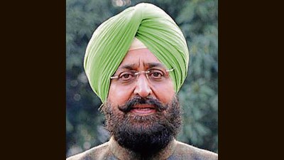 Both Bajwa and Chaudhary were accompanied by battery of congress MLAs and former MLAs. (HTFile Photo)