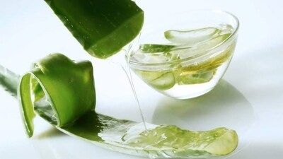 Home remedies: There are many natural remedies that may help to reduce the appearance of acne scars. These include applying aloe vera, honey, lemon juice, or coconut oil to the affected area. These remedies may help to moisturize the skin, reduce inflammation, and encourage the growth of new skin cells.&nbsp; (File Photo (Twitter/Nig_Farmer))