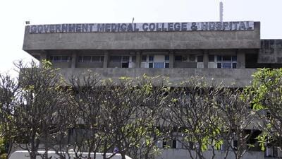 Government Medical College and Hospital (GMCH), Sector 32, will recruit paramedical technical staff (Group B), medical laboratory technicians (Grade-I) and Group C staffers for 40 sanctioned posts on direct contractual basis on deputy commissioner (DC) rates. (HT file photo)