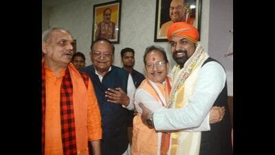 Leader of Opposition Vijay Kumar Sinha greets to Samrat Choudhary after being appointed as Bihar BJP state president on Thursday. (Santosh Kumar/HT Photo) Leader of Opposition Vijay Kumar Sinha greets to Samrat Choudhary after being appointed as Bihar BJP state president on Thursday. (Santosh Kumar/HT Photo)