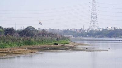 Several areas in north, central and south Delhi were already facing water supply issues due to low levels of water in the Yamuna as well as higher ammonia content in the river water leading to inadequate treatment and production of water at the Chandrawal and Wazirabad plants. (Sanjeev Verma/HT Photo) Several areas in north, central and south Delhi were already facing water supply issues due to low levels of water in the Yamuna as well as higher ammonia content in the river water leading to inadequate treatment and production of water at the Chandrawal and Wazirabad plants. (Sanjeev Verma/HT Photo)