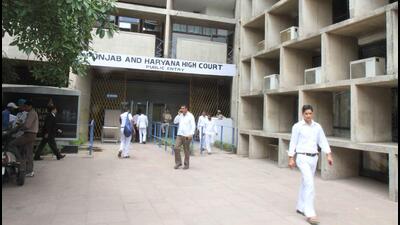 The Punjab and Haryana high court has dismissed two pleas from former Greater Mohali Development Authority (GMADA) chief engineer Surinderpal Singh, alias Pehalwan, and his 70-year-old mother, both accused in a multi-crore graft case registered by the Punjab Vigilance Bureau in 2017. (HT file photo)