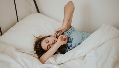 Tips to fight sleep deprivation (Photo by Kinga Howard on Unsplash) Tips to fight sleep deprivation (Photo by Kinga Howard on Unsplash)