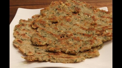 Amaranth Thalipeeth (Chef Sanjeev Kapoor) Amaranth Thalipeeth (Chef Sanjeev Kapoor)
