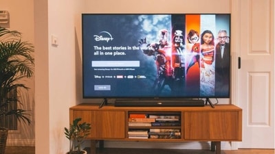 32-inch LED TV is ideal for small rooms and cosy gatherings. (Unsplash) 32-inch LED TV is ideal for small rooms and cosy gatherings. (Unsplash)