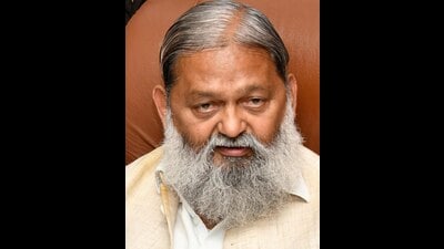 Haryana home minister Anil Vij on Friday said that the Punjab government is not serious in arresting Waris Punjab De chief and Khalistan sympathiser Amritpal Singh. (HT File Photo)