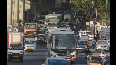 Our appeal to citizens is to strictly follow traffic rules and regulations for their own safety, traffic police said, (HT PHOTO)