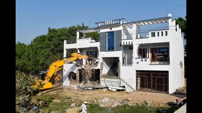 Prayagraj Development Authority demolishing the property of a close aide of gangster Atiq Ahmed in Prayagraj on March 3 (ANI File) Prayagraj Development Authority demolishing the property of a close aide of gangster Atiq Ahmed in Prayagraj on March 3 (ANI File)