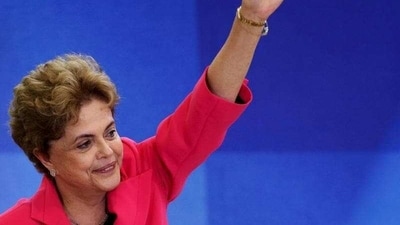 Like fans watching a football final, Brazilians cheered and hugged when lawmakers voted for President Dilma Rousseff’s impeachment, while the losing side sobbed and walked out in disgust at the result. (Reuters Photo) Like fans watching a football final, Brazilians cheered and hugged when lawmakers voted for President Dilma Rousseff’s impeachment, while the losing side sobbed and walked out in disgust at the result. (Reuters Photo)
