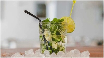 Mojito: This classic drink is one of the most popular rum cocktails served today. This consists of mint leaves, simple syrup, white rum, lime juice and freshly squeezed Club soda. (Unsplash) Mojito: This classic drink is one of the most popular rum cocktails served today. This consists of mint leaves, simple syrup, white rum, lime juice and freshly squeezed Club soda. (Unsplash)