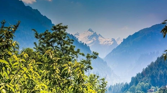 2. Shimla: Shimla is a popular hill station in North India. This place is known for its scenic beauty, colonial architecture, and pleasant weather. The best time to visit Shimla is between March and June.(Pixabay)