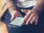It's easy to fall into bad habits that can seriously diminish productivity. Whether it's constantly checking your phone or taking too many breaks, these habits can slowly chip away at your focus and leave you feeling unproductive. Here are five daily habits that can ruin your productivity.