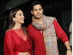 Sidharth Malhotra dedicated his award to Kiara Advani in his acceptance speech. Sidharth Malhotra dedicated his award to Kiara Advani in his acceptance speech.