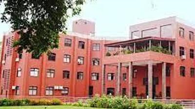 Nagar Nigam Head Office Gwalior (Facebook Photo) Nagar Nigam Head Office Gwalior (Facebook Photo)