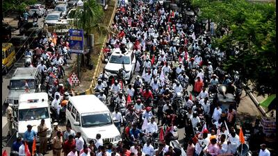 Navi Mumbai, India - March 23, 2023:Hundreds of Project Affected People (PAP) took part in Vehicle protest rally against CIDCO over various pending issues related on upcoming Navi Mumbai International Airport at CIDCO Bhavan CBD in Navi Mumbai, India, on Thursday, March 23, 2023. (Photo by Bachchan Kumar/ HT PHOTO) (HT PHOTO) Navi Mumbai, India - March 23, 2023:Hundreds of Project Affected People (PAP) took part in Vehicle protest rally against CIDCO over various pending issues related on upcoming Navi Mumbai International Airport at CIDCO Bhavan CBD in Navi Mumbai, India, on Thursday, March 23, 2023. (Photo by Bachchan Kumar/ HT PHOTO) (HT PHOTO)