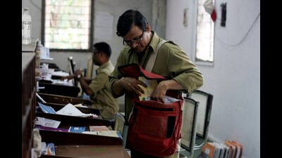 The accused illegally claimed commissions on TD deposited at post department sub-regional offices, so we filed a complaint against them. (REPRESENTATIVE PIC) The accused illegally claimed commissions on TD deposited at post department sub-regional offices, so we filed a complaint against them. (REPRESENTATIVE PIC)