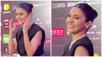 Anushka Sharma laughed and smiled at the paparazzi's antics. Anushka Sharma laughed and smiled at the paparazzi's antics.