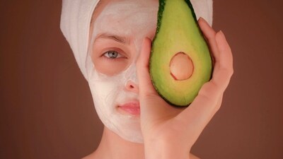 Face masks have become an essential part of a skincare routine, offering a range of benefits from exfoliating dead skin cells to hydrating and brightening the complexion. With so many options available on the market, it can be overwhelming to choose the right type of face mask for your skin. In this article, we'll explore the different types of face masks and how they can benefit your skin. (Unsplash) Face masks have become an essential part of a skincare routine, offering a range of benefits from exfoliating dead skin cells to hydrating and brightening the complexion. With so many options available on the market, it can be overwhelming to choose the right type of face mask for your skin. In this article, we'll explore the different types of face masks and how they can benefit your skin. (Unsplash)