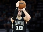 Memphis Grizzlies guard Luke Kennard (10) shoots for three during the second half against the Houston Rockets at FedExForum.