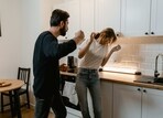 Decoding trauma bond relationships: Signs and cyclical patterns 