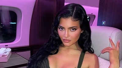 Kylie Jenner: Famous American model, socialite, and businesswoman Kylie Jenner was the first woman to break 300 million followers on Instagram. She is now followed by 383 million people on the social media platform. (Instagram/@kyliejenner) Kylie Jenner: Famous American model, socialite, and businesswoman Kylie Jenner was the first woman to break 300 million followers on Instagram. She is now followed by 383 million people on the social media platform. (Instagram/@kyliejenner)