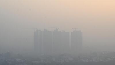 Noida, India- January 07, 2023: A view of skyscraper engulfed in dense smog amid rising air pollution levels, in Noida, India, on Saturday, January 07, 2023. (Photo by Sunil Ghosh / Hindustan Times) (Hindustan Times) Noida, India- January 07, 2023: A view of skyscraper engulfed in dense smog amid rising air pollution levels, in Noida, India, on Saturday, January 07, 2023. (Photo by Sunil Ghosh / Hindustan Times) (Hindustan Times)