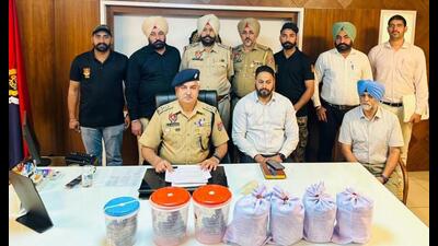 Police on Sunday busted a heroin smuggling module with the arrest of two of its members after a 20km chase near Manawala village in Amritsar. Police on Sunday busted a heroin smuggling module with the arrest of two of its members after a 20km chase near Manawala village in Amritsar.
