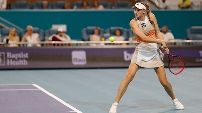 Elena Rybakina (KAZ) hits a backhand against Paula Badosa (ESP) (USA TODAY Sports)