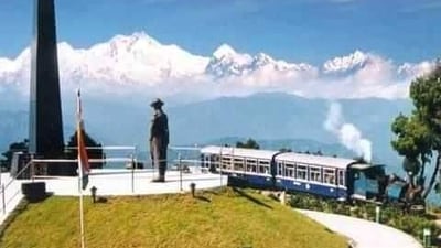 India has several scenic train journeys that offer stunning views of its diverse landscapes. There are a few route that take you through the great Himalayan mountain ranges. Here are some of the most popular ones: (Pinterest) India has several scenic train journeys that offer stunning views of its diverse landscapes. There are a few route that take you through the great Himalayan mountain ranges. Here are some of the most popular ones: (Pinterest)