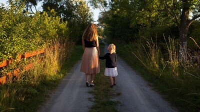 Count Your Blessings: Help your child recognize the blessings in their life by talking about the things they are grateful for. This can help them develop a sense of contentment and appreciation. (Unsplash) Count Your Blessings: Help your child recognize the blessings in their life by talking about the things they are grateful for. This can help them develop a sense of contentment and appreciation. (Unsplash)