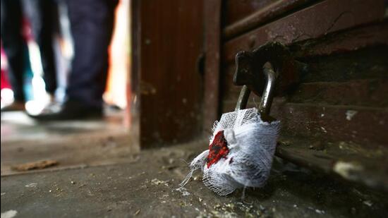 On March 13, MCD sealed three farmhouses in Gadaipur, Jonapur and Deramandi areas along with five commercial properties in this south Delhi region. (Representational Image/HT Archive)