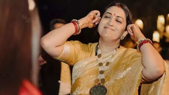 Smriti Irani shared this picture on Instagram with a humorous caption. (Instagram/@smritiiraniofficial)