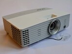 Ultra short throw projector allows you to enjoy a movie on a big screen even when installed at a short distance. 