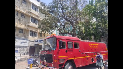 According to the fire brigade department, the cause of the fire was a minor short-circuit in the switchboard located on the outer side of the building. (HT PHOTO) According to the fire brigade department, the cause of the fire was a minor short-circuit in the switchboard located on the outer side of the building. (HT PHOTO)