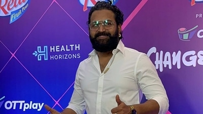Kantara actor Rishab Shetty poses for the paparazzi at the OTTPlay Changemakers Awards 2023. (HT Photo) Kantara actor Rishab Shetty poses for the paparazzi at the OTTPlay Changemakers Awards 2023. (HT Photo)