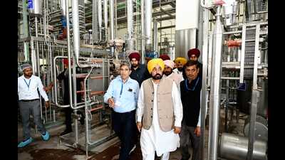 The CM’s nod to developmental projects comes in the wake of forthcoming Jalandhar Lok Sabha by-elections. (HT Photo) The CM’s nod to developmental projects comes in the wake of forthcoming Jalandhar Lok Sabha by-elections. (HT Photo)