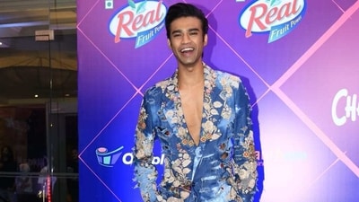 Qala actor Babil Khan won the Rising Star of the Year (Male) award at the OTTPlay ChangeMakers Awards. He shared the award with actor Pradeep Renganathan and said on social media that there was no space for his trophy at home amid so many trophies of his late father Irrfan Khan. (Varinder Chawla) 