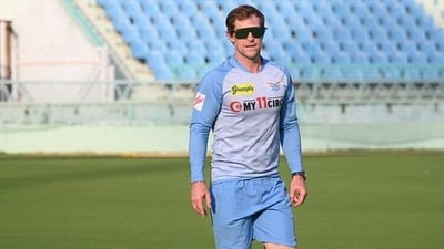 Lucknow Super Giants fielding coach Jonty Rhodes during a training session at the Atal Bihari Vajpayee Ekana Cricket Stadium in Lucknow. (HT Photo) Lucknow Super Giants fielding coach Jonty Rhodes during a training session at the Atal Bihari Vajpayee Ekana Cricket Stadium in Lucknow. (HT Photo)