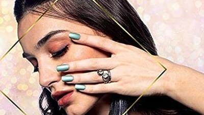 Metallic nail paint have sheen and look attractive. Metallic nail paint have sheen and look attractive.