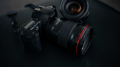 Camera: A good quality camera will allow you to capture your safari memories in vivid detail.&nbsp; (Unsplash)